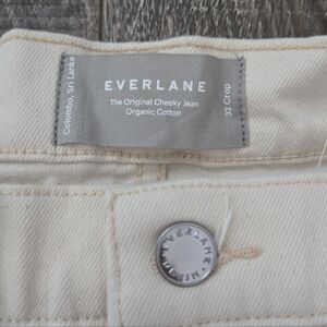 Everlane The Original Cheeky Jean in a size 32 Crop